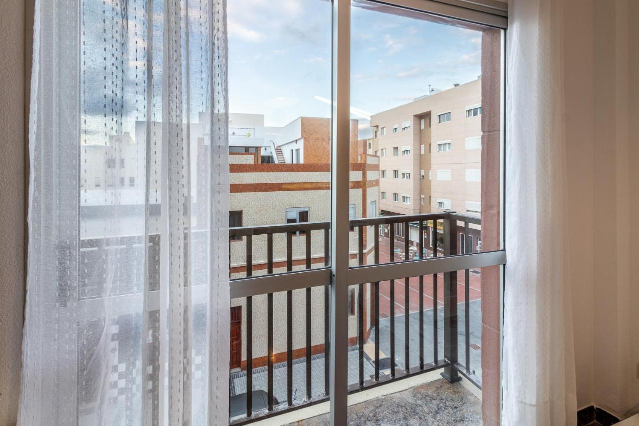 Flatguest Cicer - 3Bdr + Balcony + Beach Las Palmas de Gran Canaria Luaran gambar