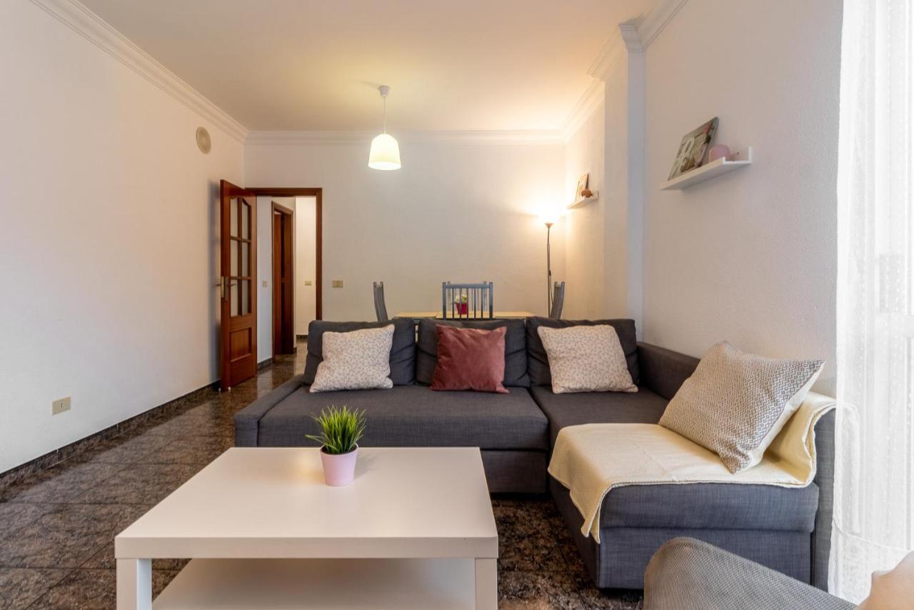 Flatguest Cicer - 3Bdr + Balcony + Beach Las Palmas de Gran Canaria Luaran gambar