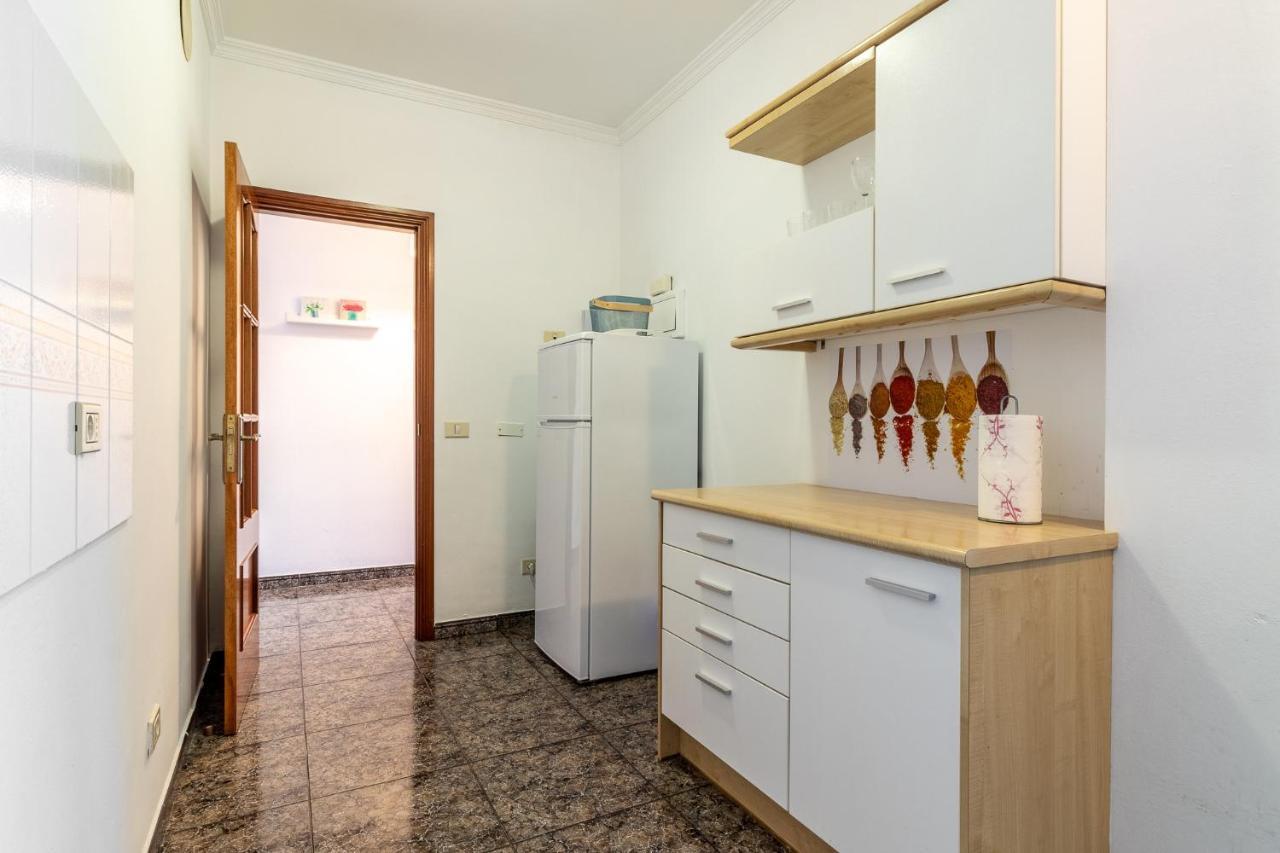 Flatguest Cicer - 3Bdr + Balcony + Beach Las Palmas de Gran Canaria Luaran gambar