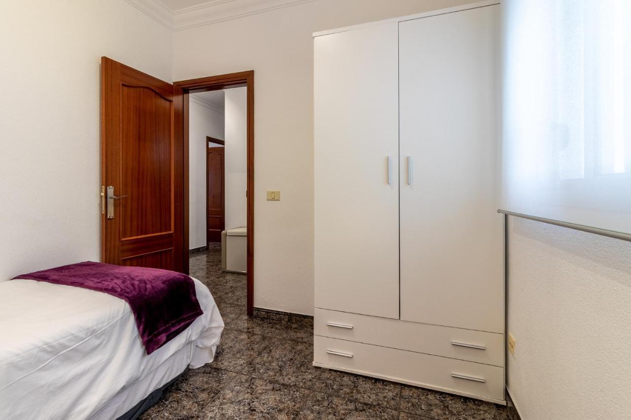 Flatguest Cicer - 3Bdr + Balcony + Beach Las Palmas de Gran Canaria Luaran gambar