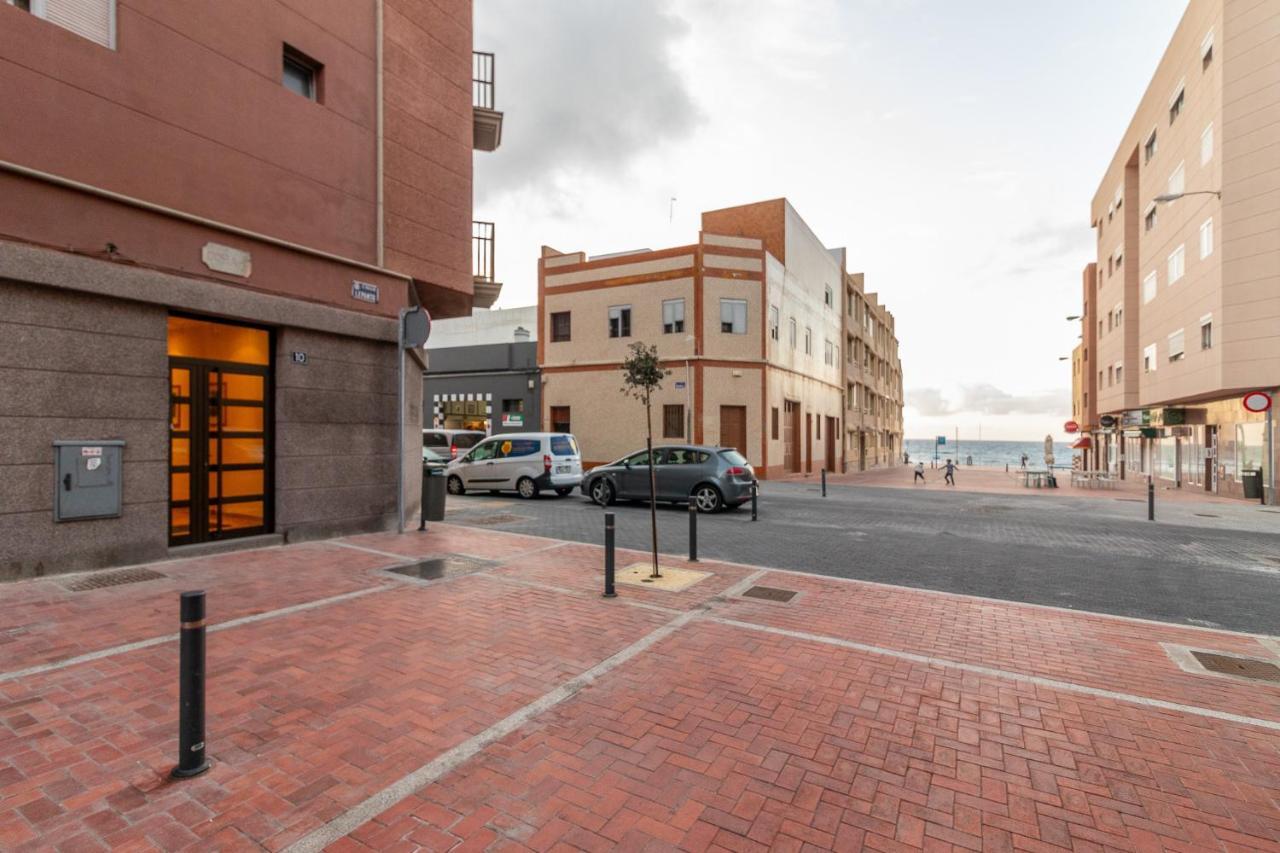 Flatguest Cicer - 3Bdr + Balcony + Beach Las Palmas de Gran Canaria Luaran gambar