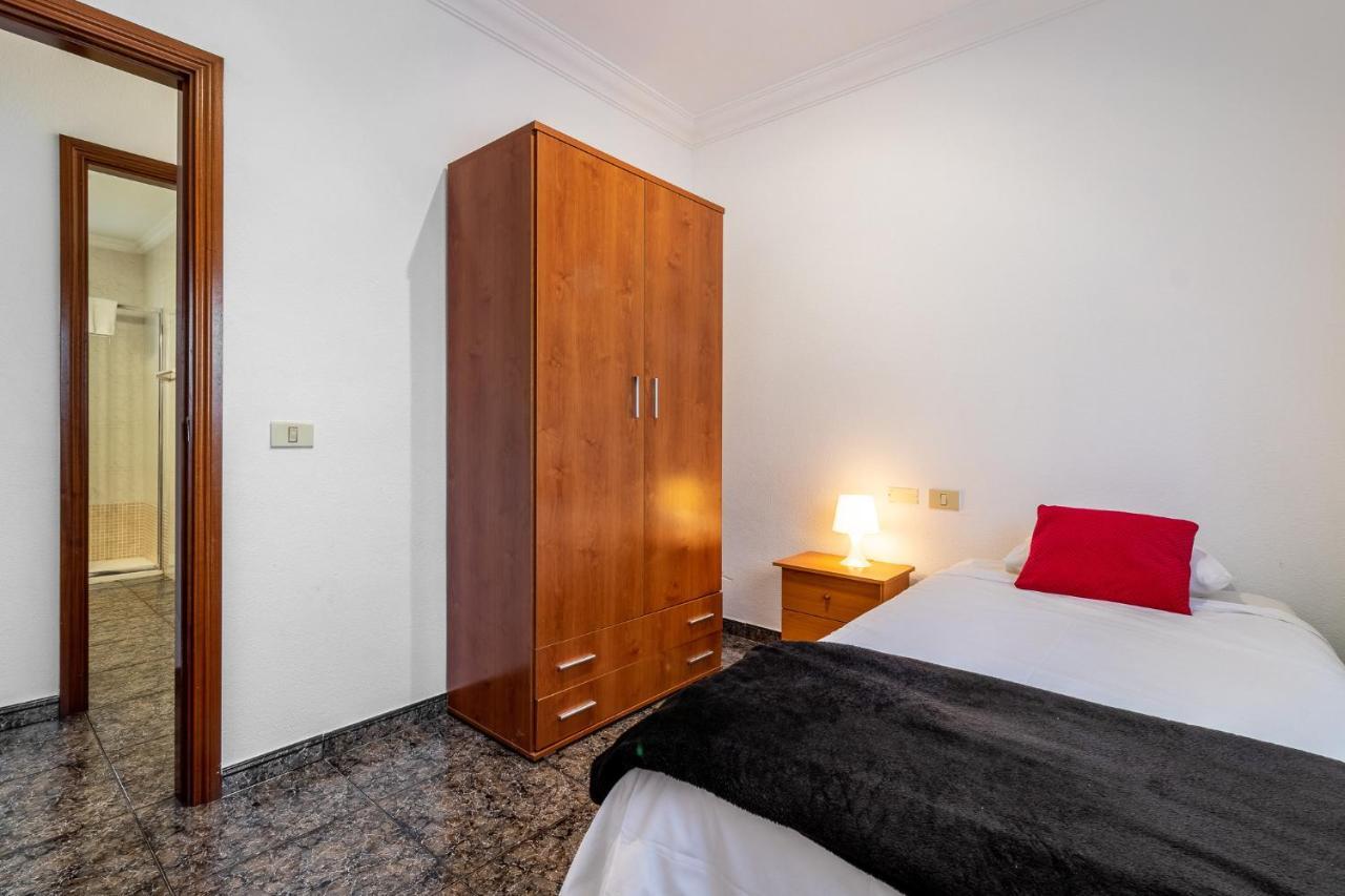 Flatguest Cicer - 3Bdr + Balcony + Beach Las Palmas de Gran Canaria Luaran gambar