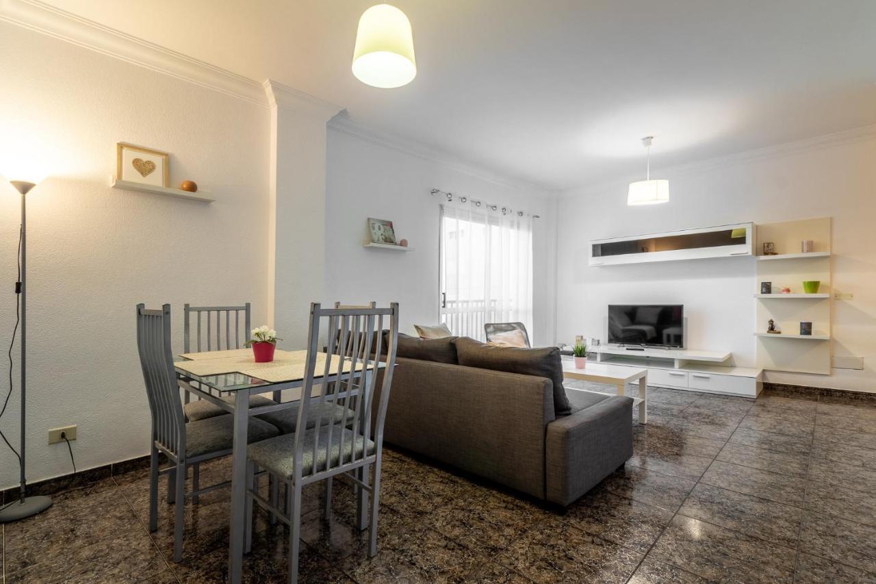 Flatguest Cicer - 3Bdr + Balcony + Beach Las Palmas de Gran Canaria Luaran gambar